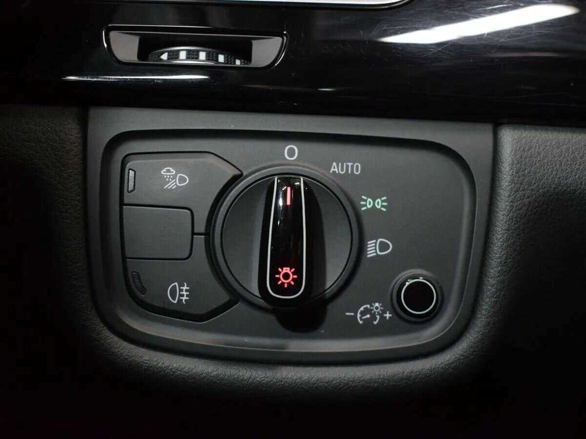 Audi A8 Long, 2015 Фото №26