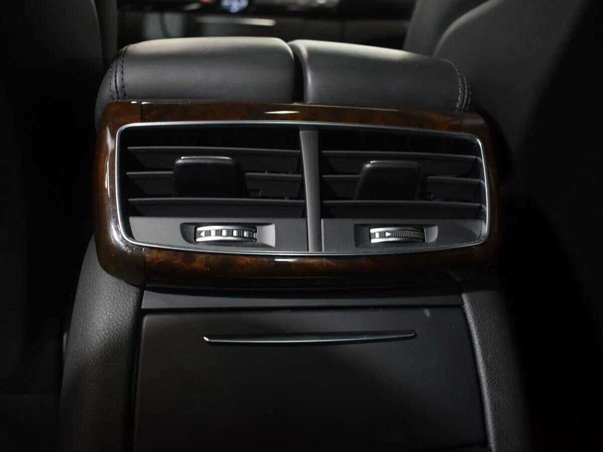 Audi A8 Long, 2015 Фото №27