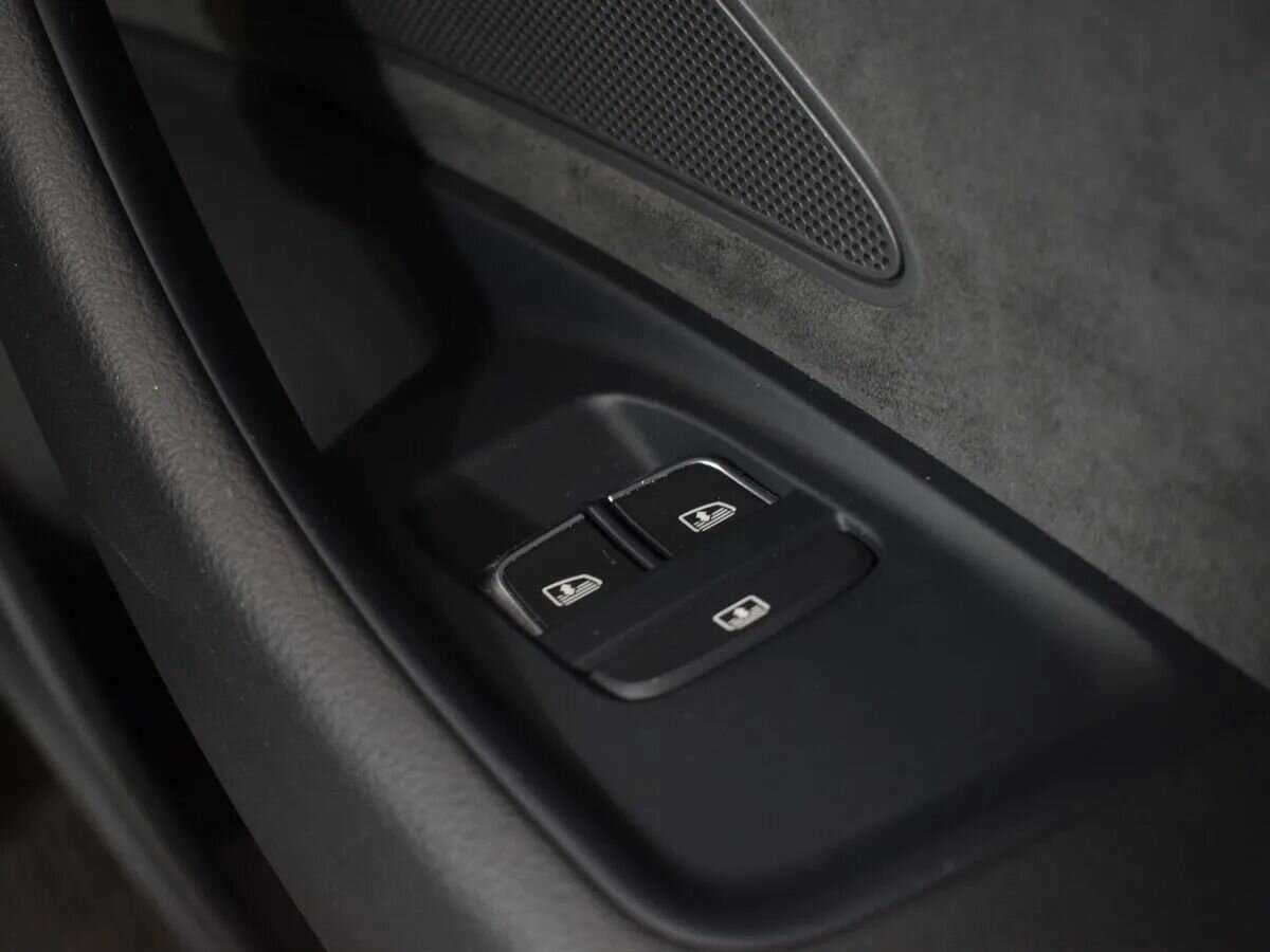 Audi A8 Long, 2015 Фото №31