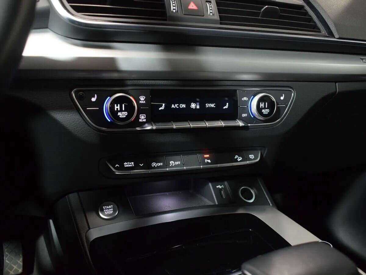 Audi Q5 45 TFSI, 2021 Фото №24