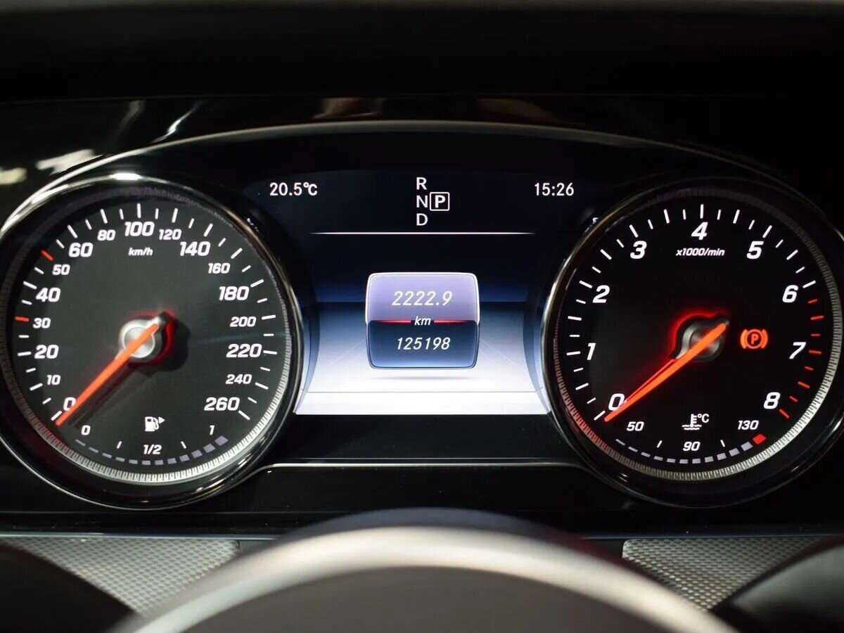 Mercedes-Benz E-Класс 200, 2019 Фото №17