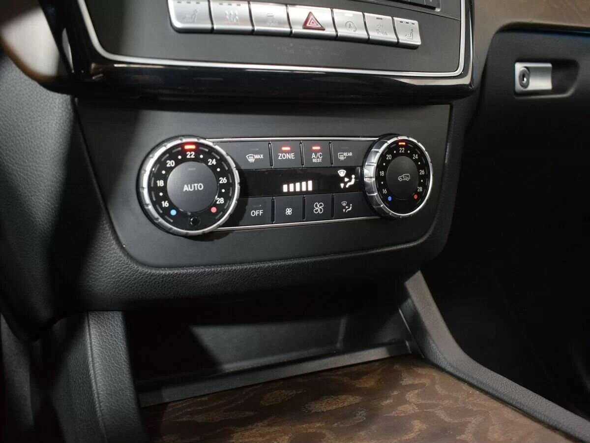 Mercedes-Benz GLE Coupe 400, 2017 Фото №23