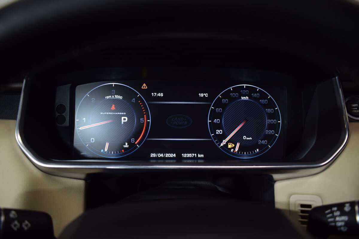 Land Rover Range Rover Sport, 2015 Фото №26