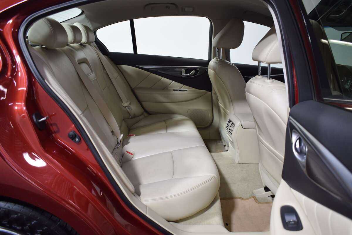 Infiniti Q50, 2015 Фото №20
