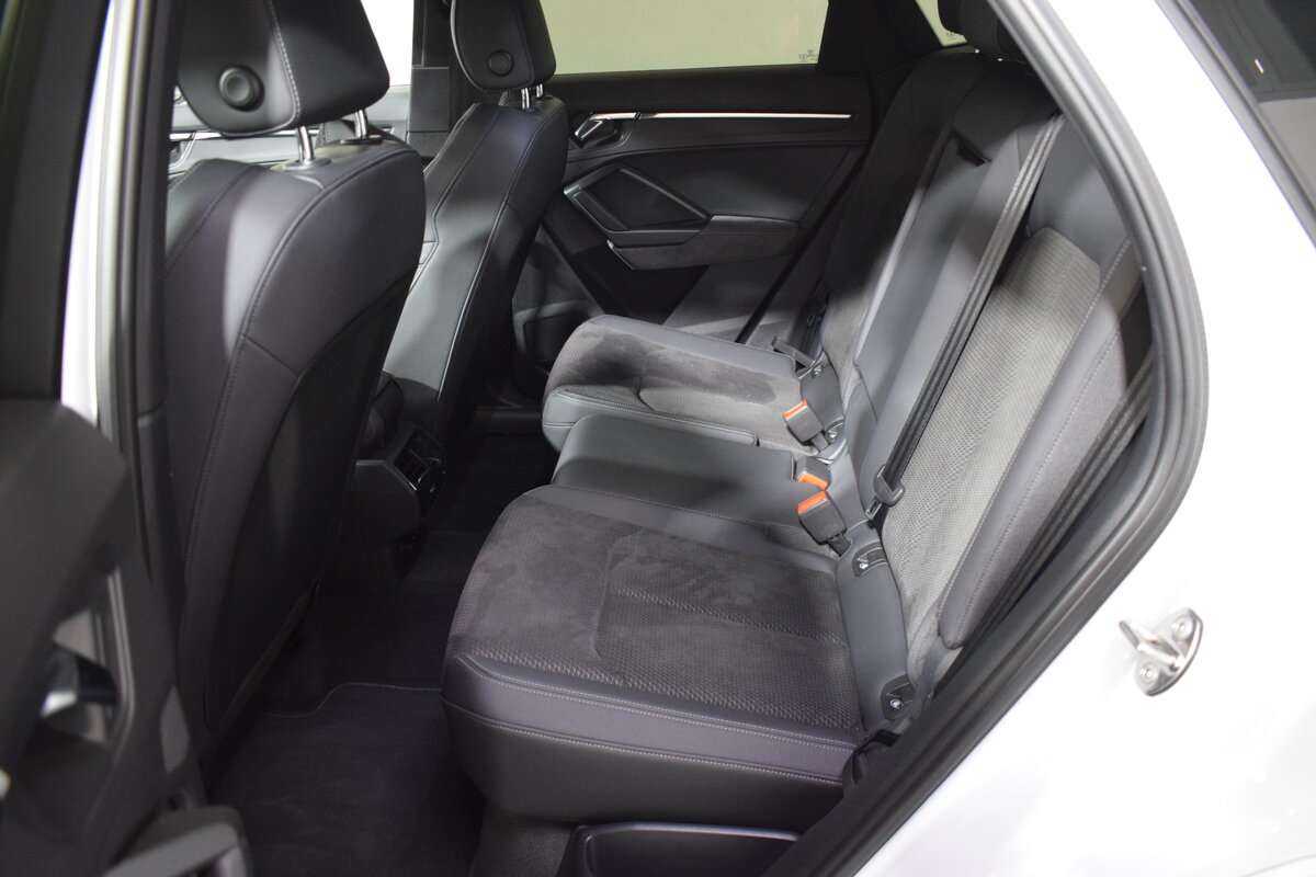 Audi Q3 Sportback 40 TFSI, 2021 Фото №11