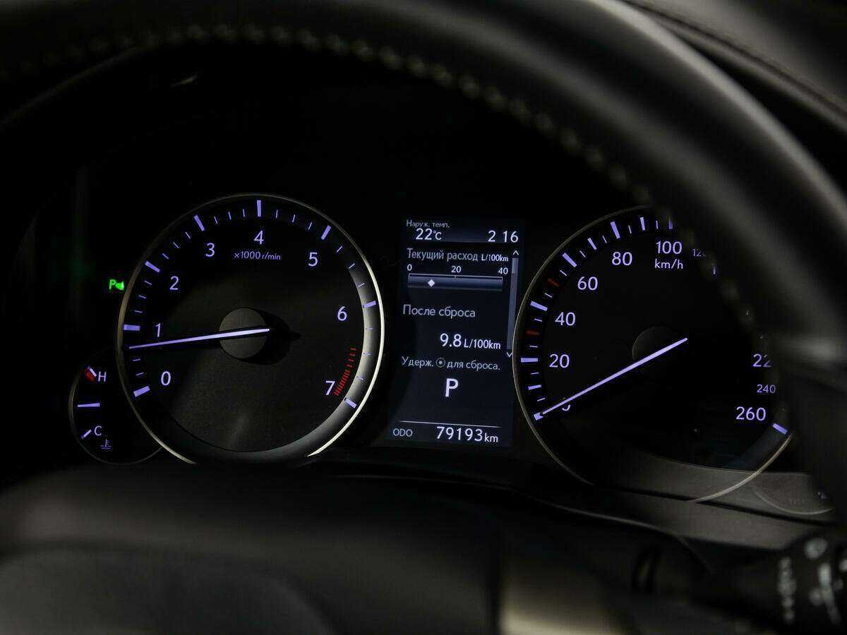 Lexus ES 200, 2018 Фото №12