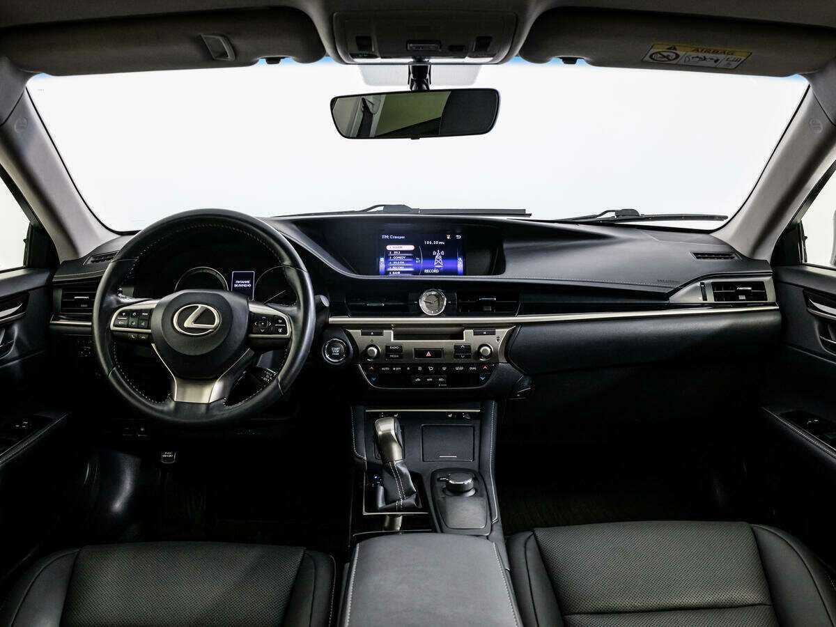 Lexus ES 200, 2018 Фото №13