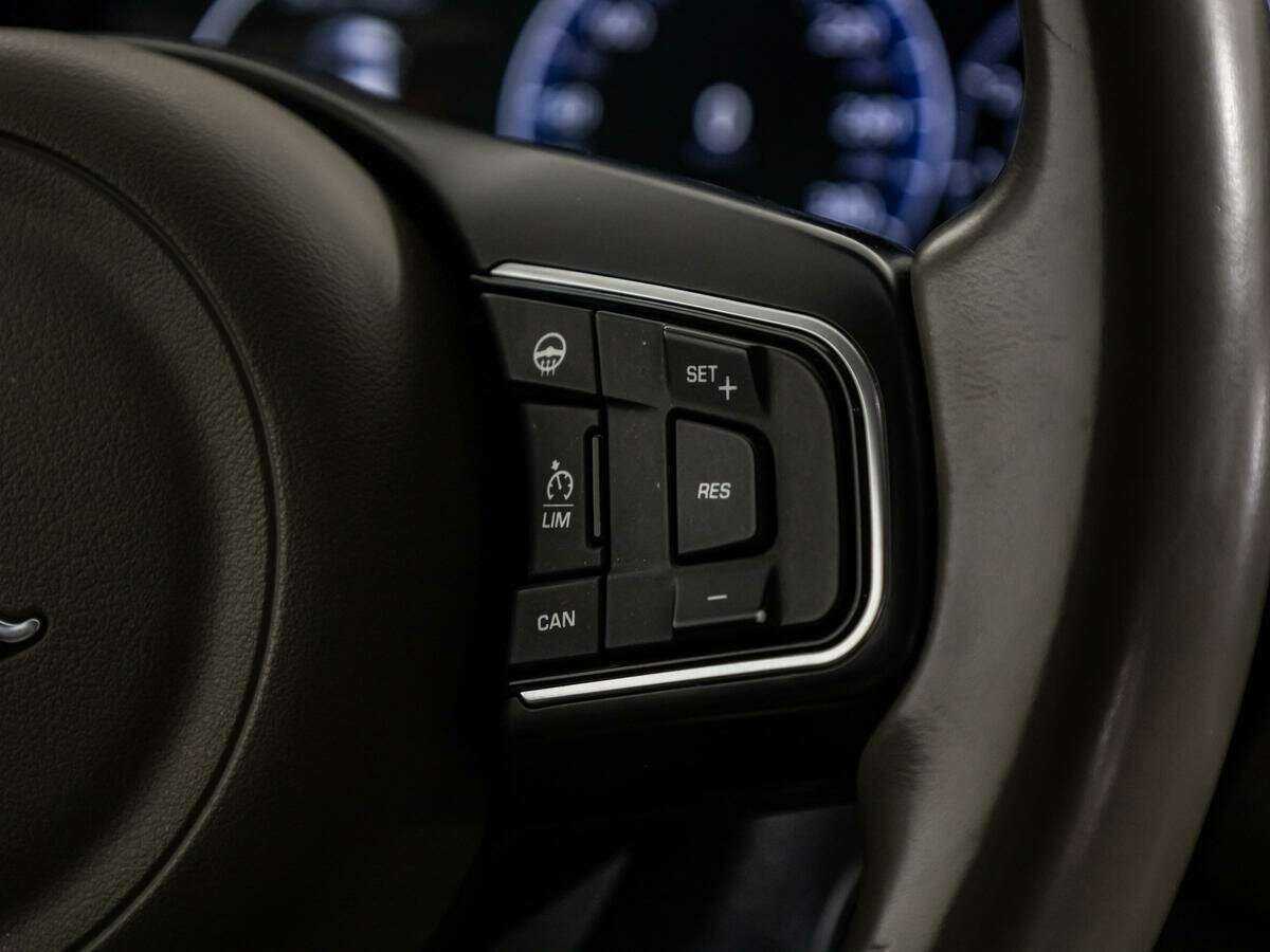 Jaguar XE, 2017 Фото №20