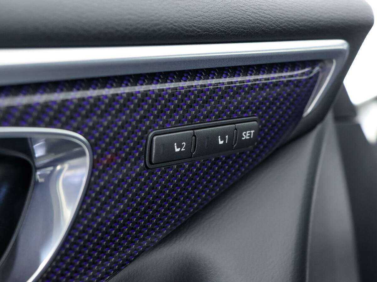 Infiniti Q60, 2017 Фото №23