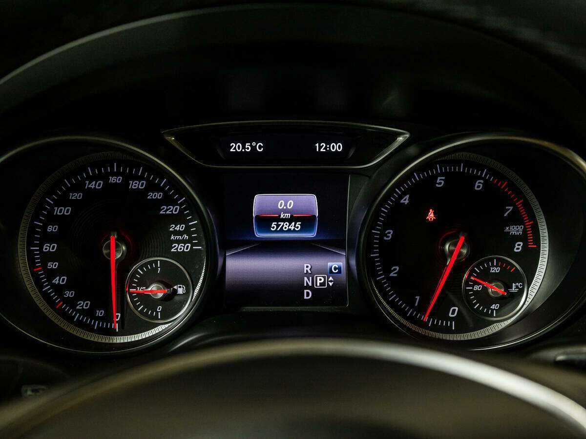 Mercedes-Benz GLA 250, 2017 Фото №11