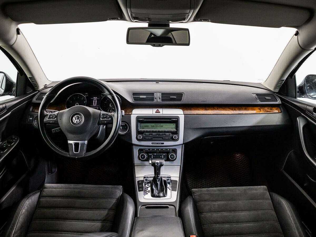 Volkswagen Passat, 2010 Фото №11