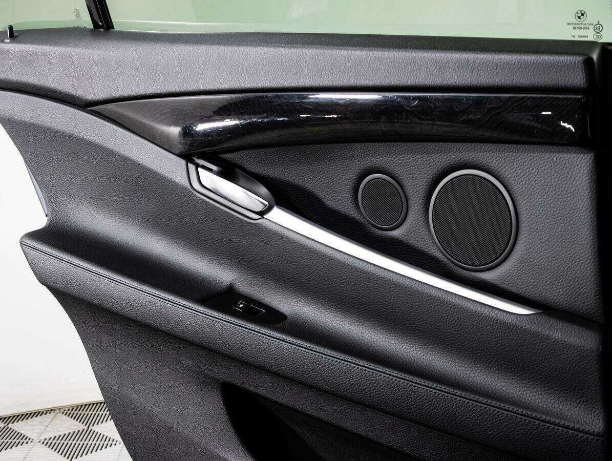 BMW 5 серии Gran Turismo 530d xDrive, 2012 Фото №21