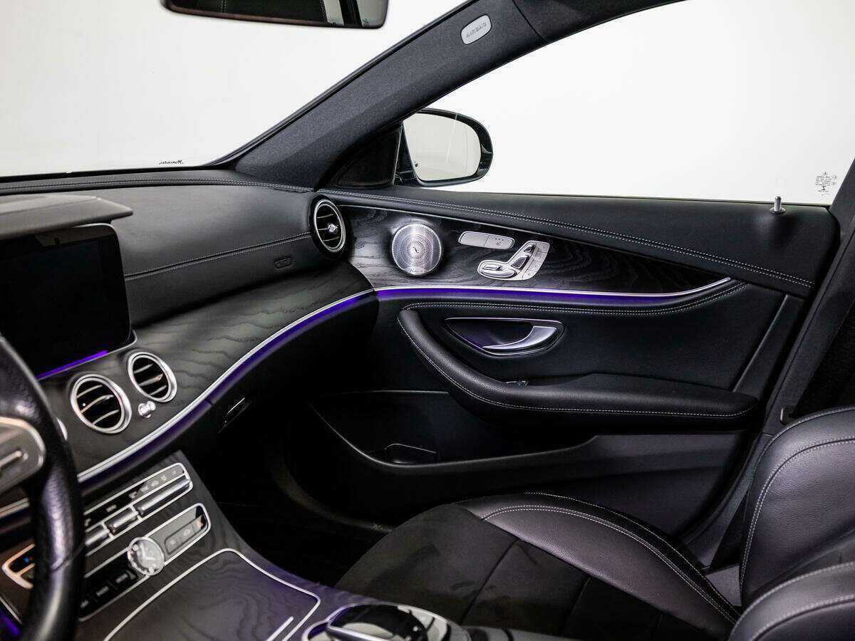 Mercedes-Benz E-Класс 200, 2019 Фото №25