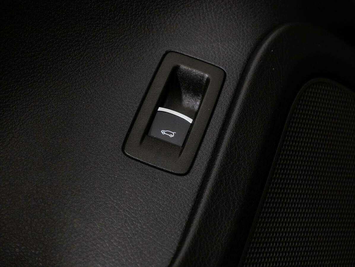 Volkswagen Touareg, 2017 Фото №18