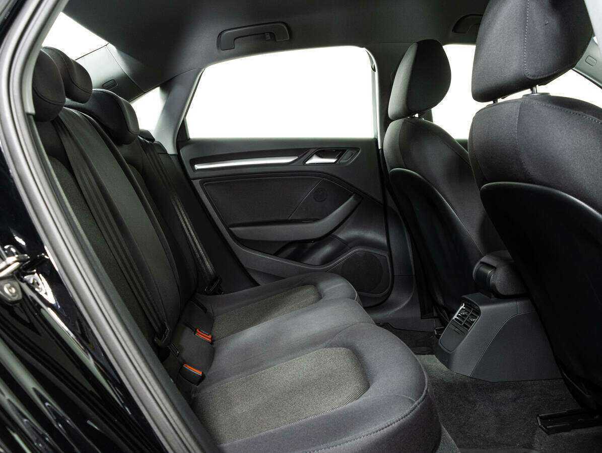 Audi A3, 2018 Фото №10