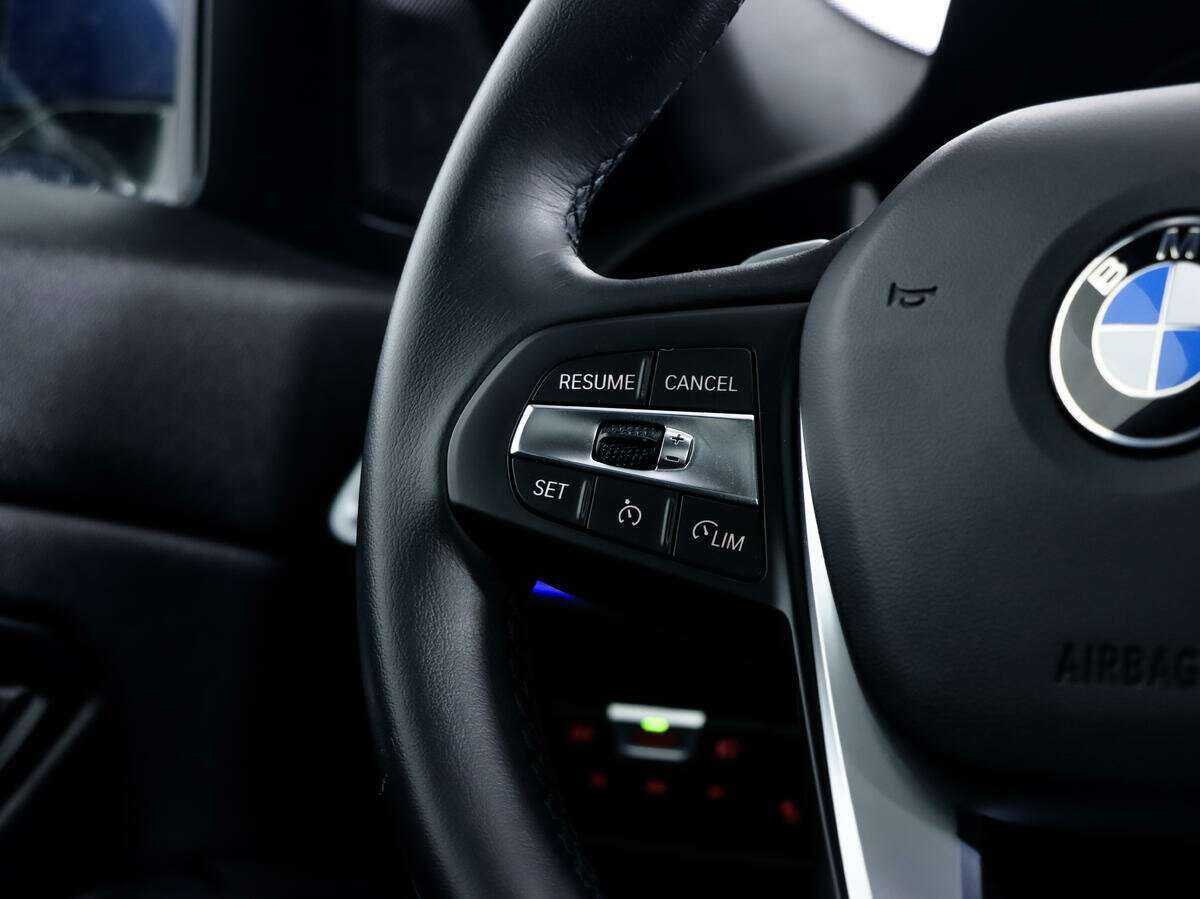 BMW 3 серии 330i, 2022 Фото №18