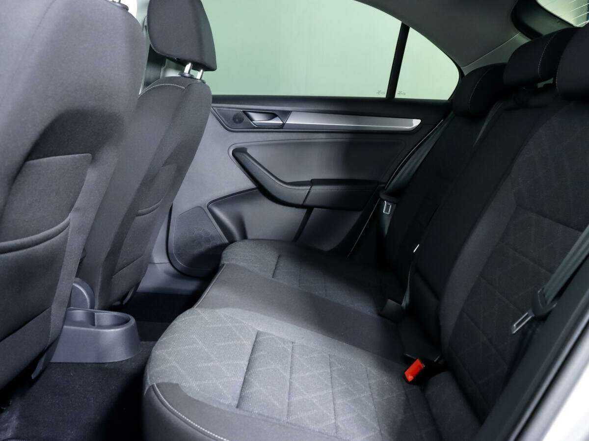 Volkswagen Polo, 2020 Фото №10