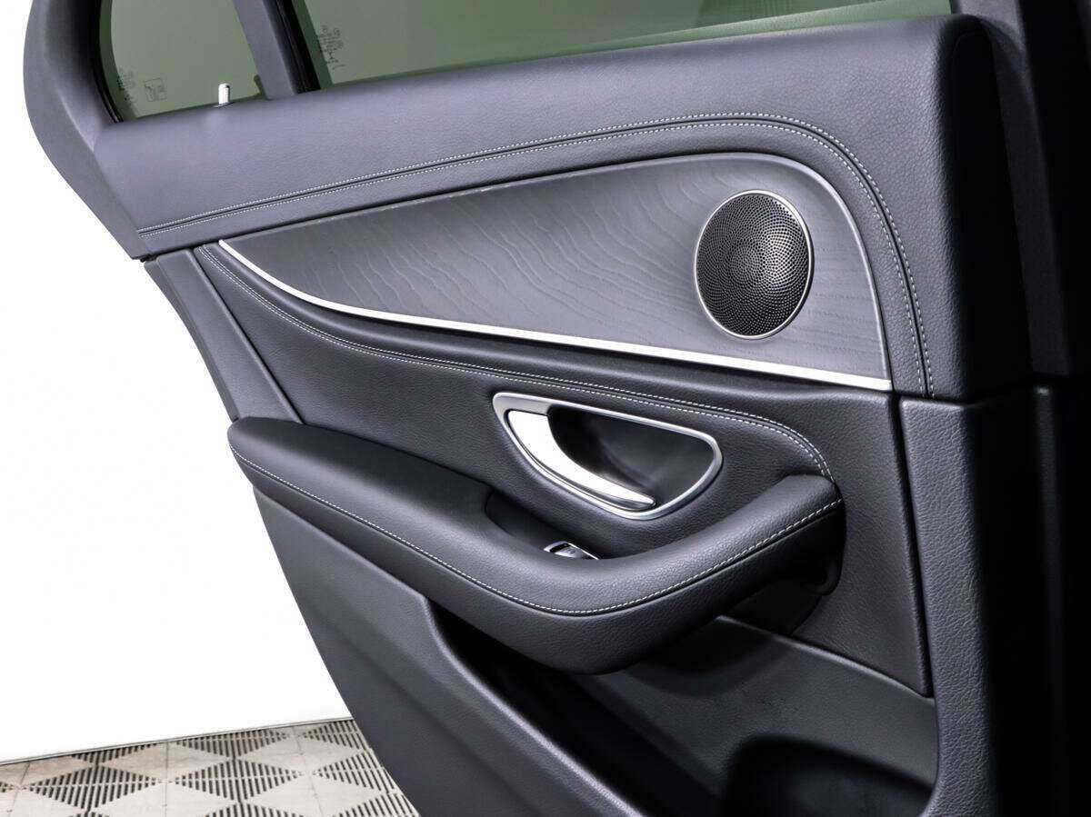 Mercedes-Benz E-Класс 200, 2018 Фото №14