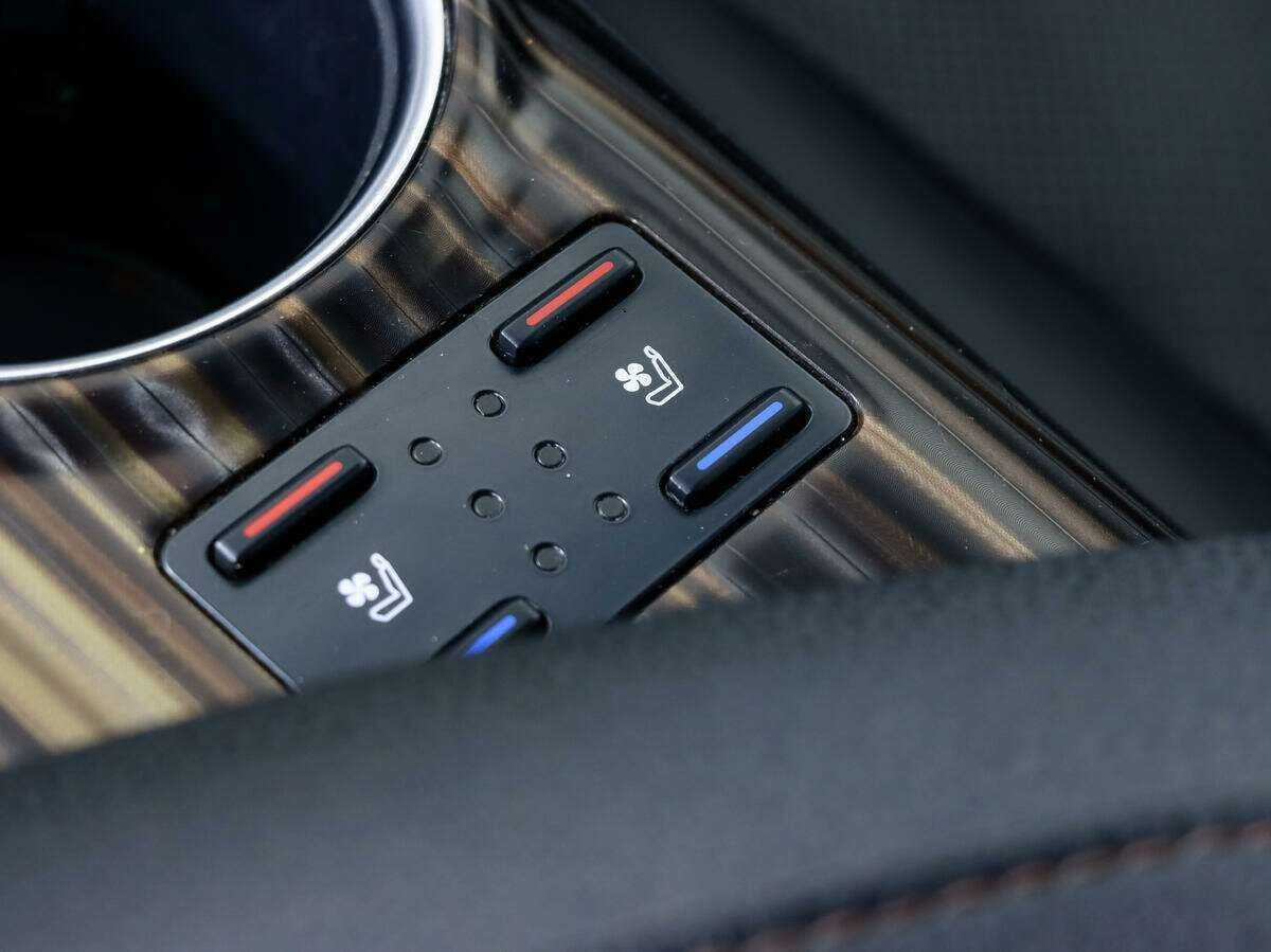 Toyota Camry, 2019 Фото №17