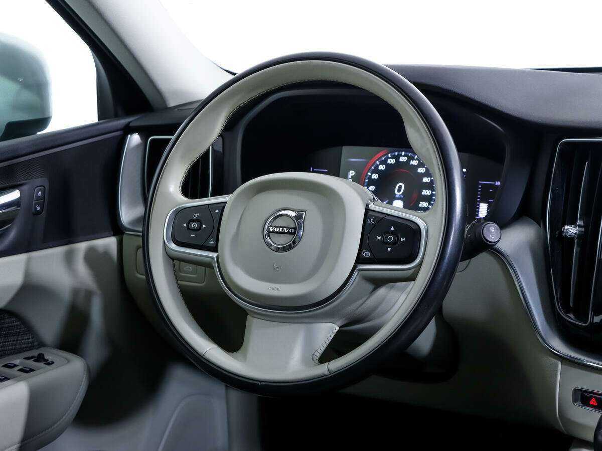 Volvo XC60, 2018 Фото №14