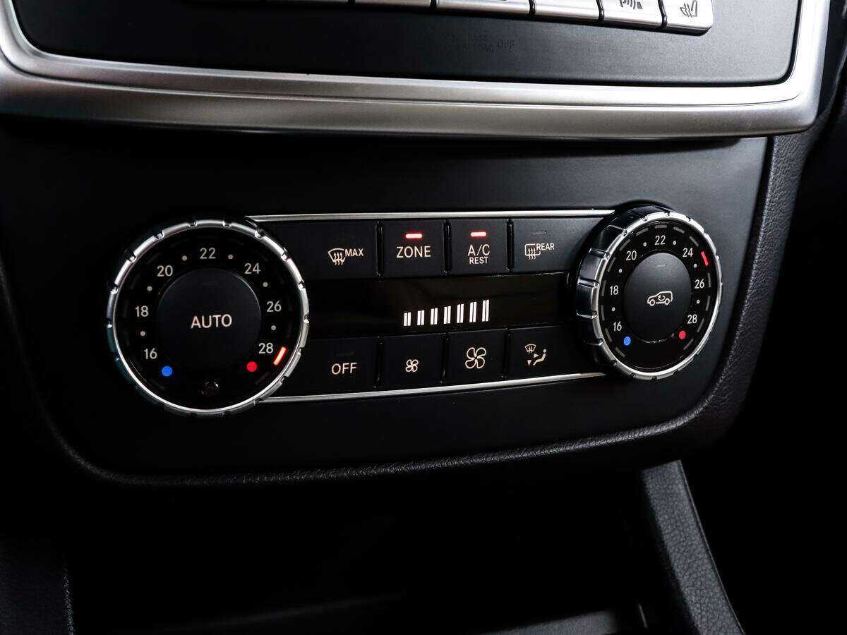 Mercedes-Benz GL-Класс 350 CDI BlueTEC, 2015 Фото №14