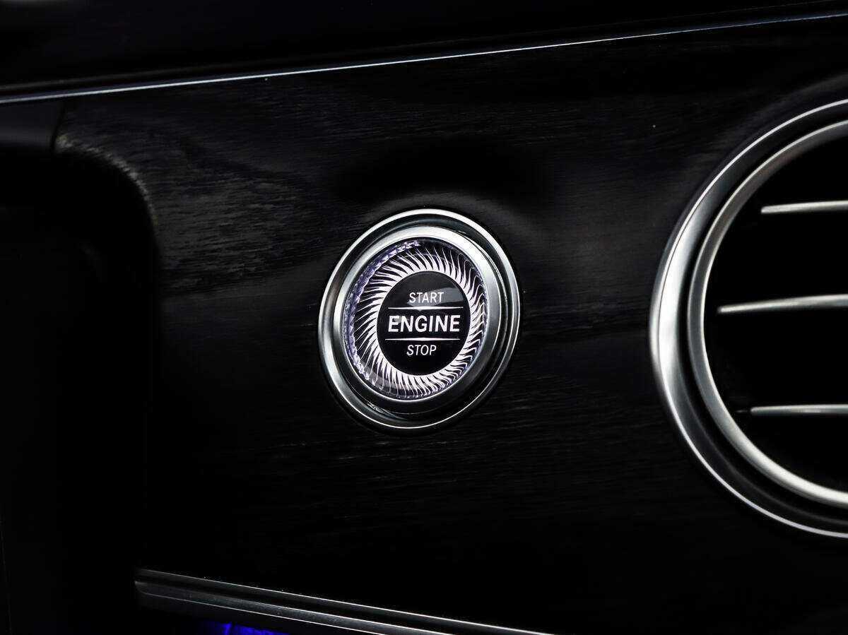 Mercedes-Benz E-Класс 200, 2019 Фото №16