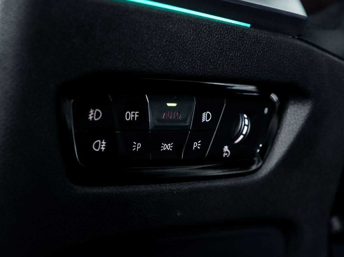 BMW 3 серии 320d xDrive, 2020 Фото №19