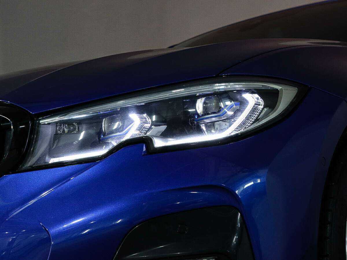 BMW 3 серии 320d xDrive, 2020 Фото №28