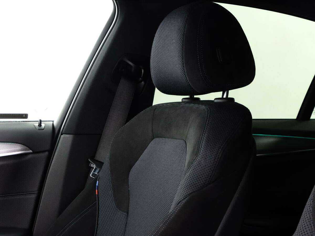 BMW 5 серии 530i xDrive, 2017 Фото №16