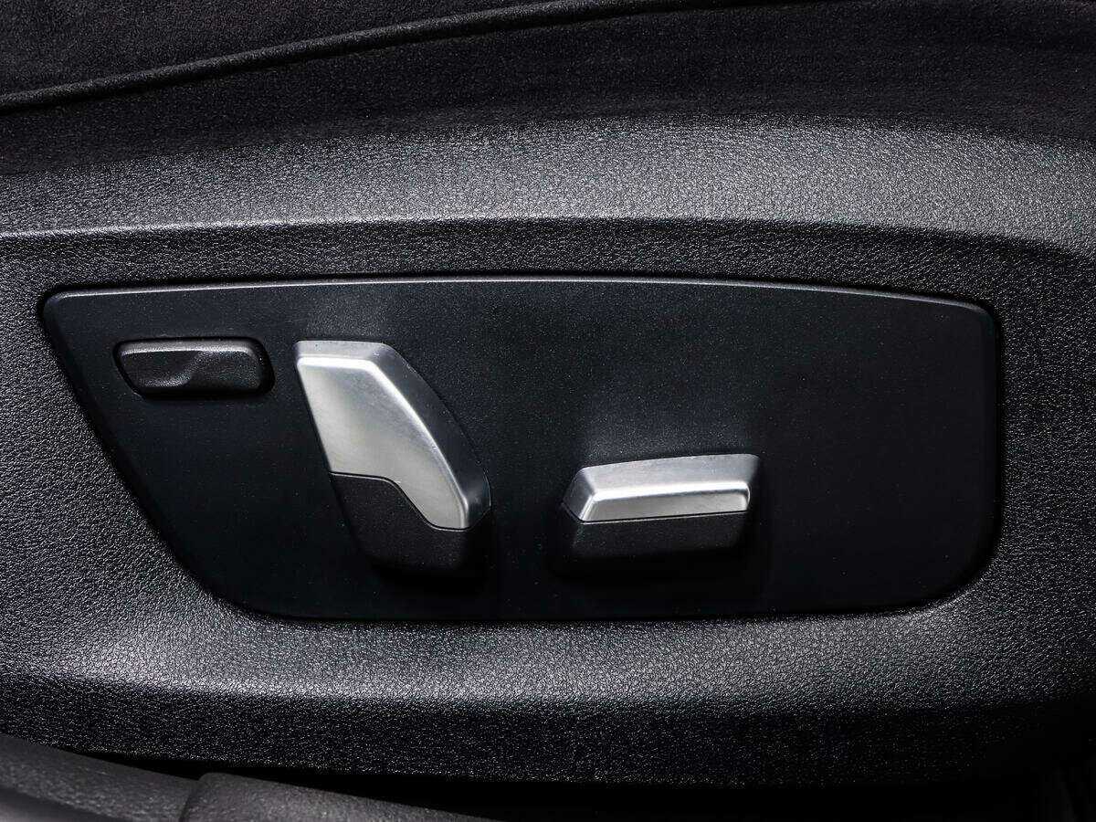 BMW 5 серии 530i xDrive, 2017 Фото №18