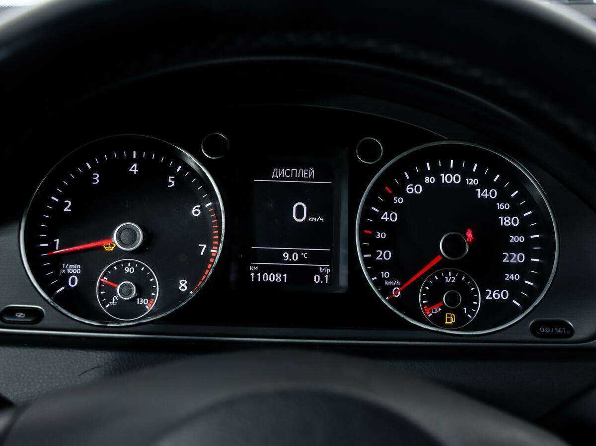 Volkswagen Passat, 2011 Фото №17