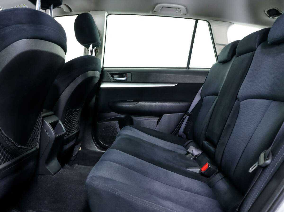 Subaru Legacy, 2010 Фото №9