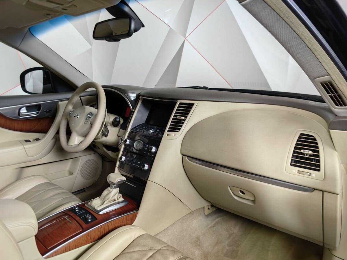 Infiniti FX37, 2010 Фото №9