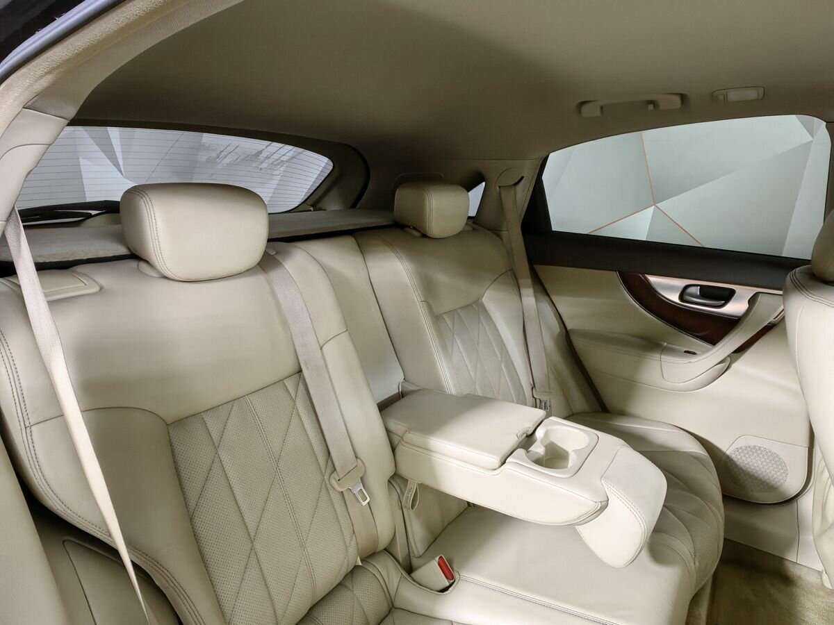Infiniti FX37, 2010 Фото №13