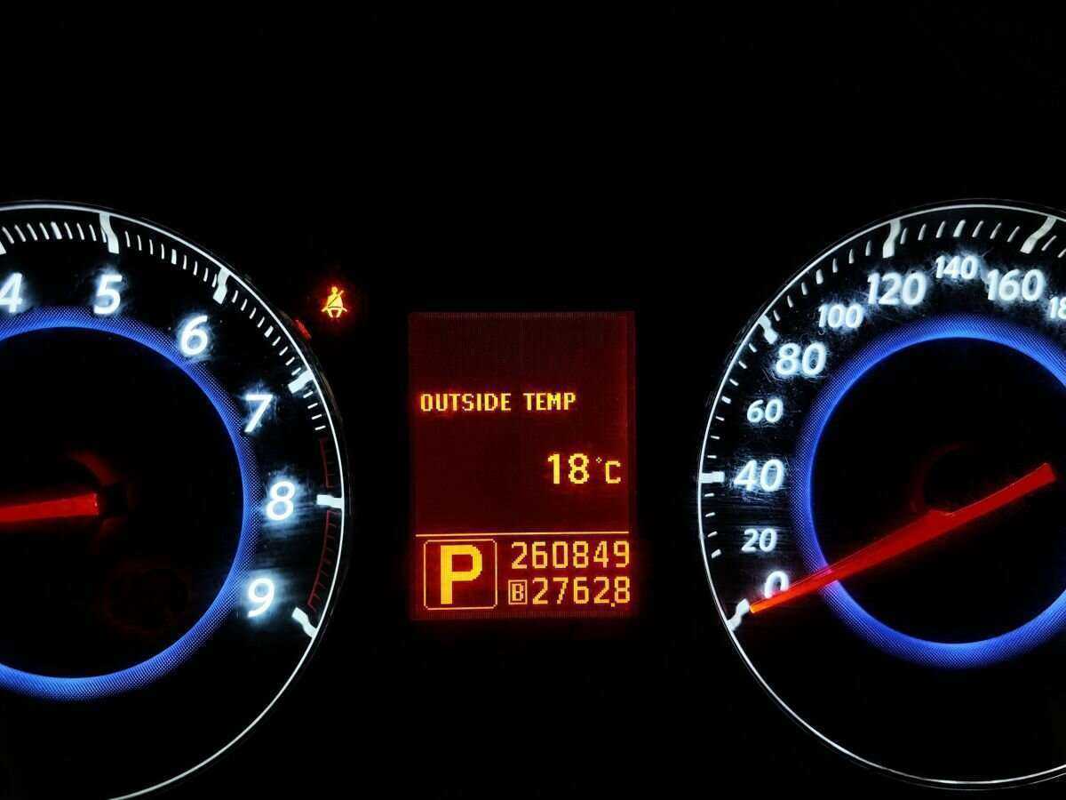 Infiniti FX37, 2010 Фото №16