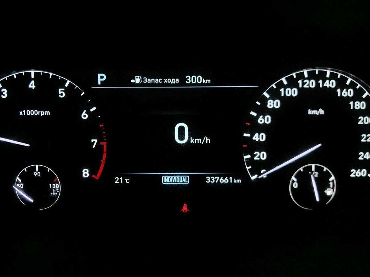 Genesis G90, 2017 Фото №18