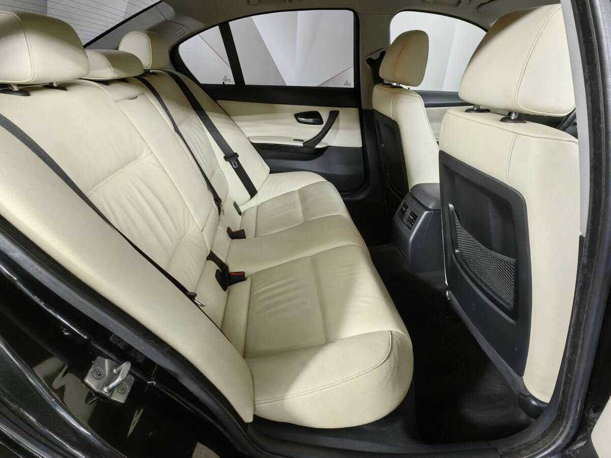 BMW 3 серии 318i, 2010 Фото №12