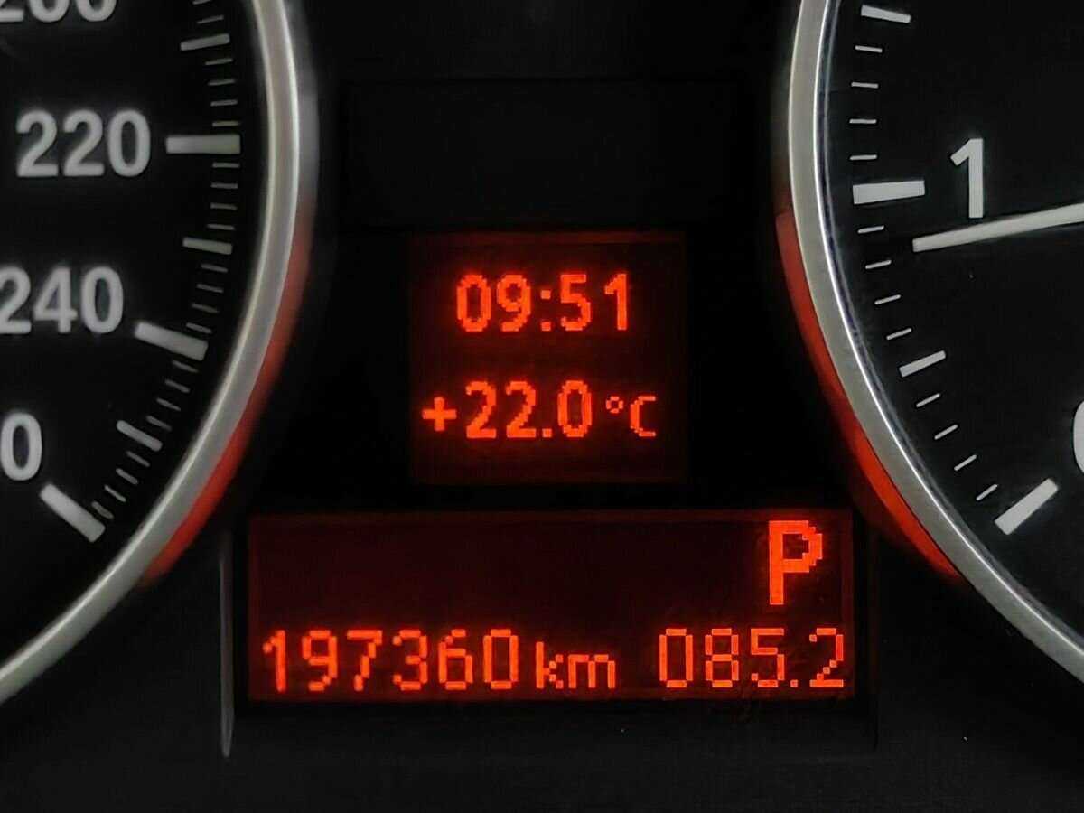 BMW X1 28i, 2010 Фото №16