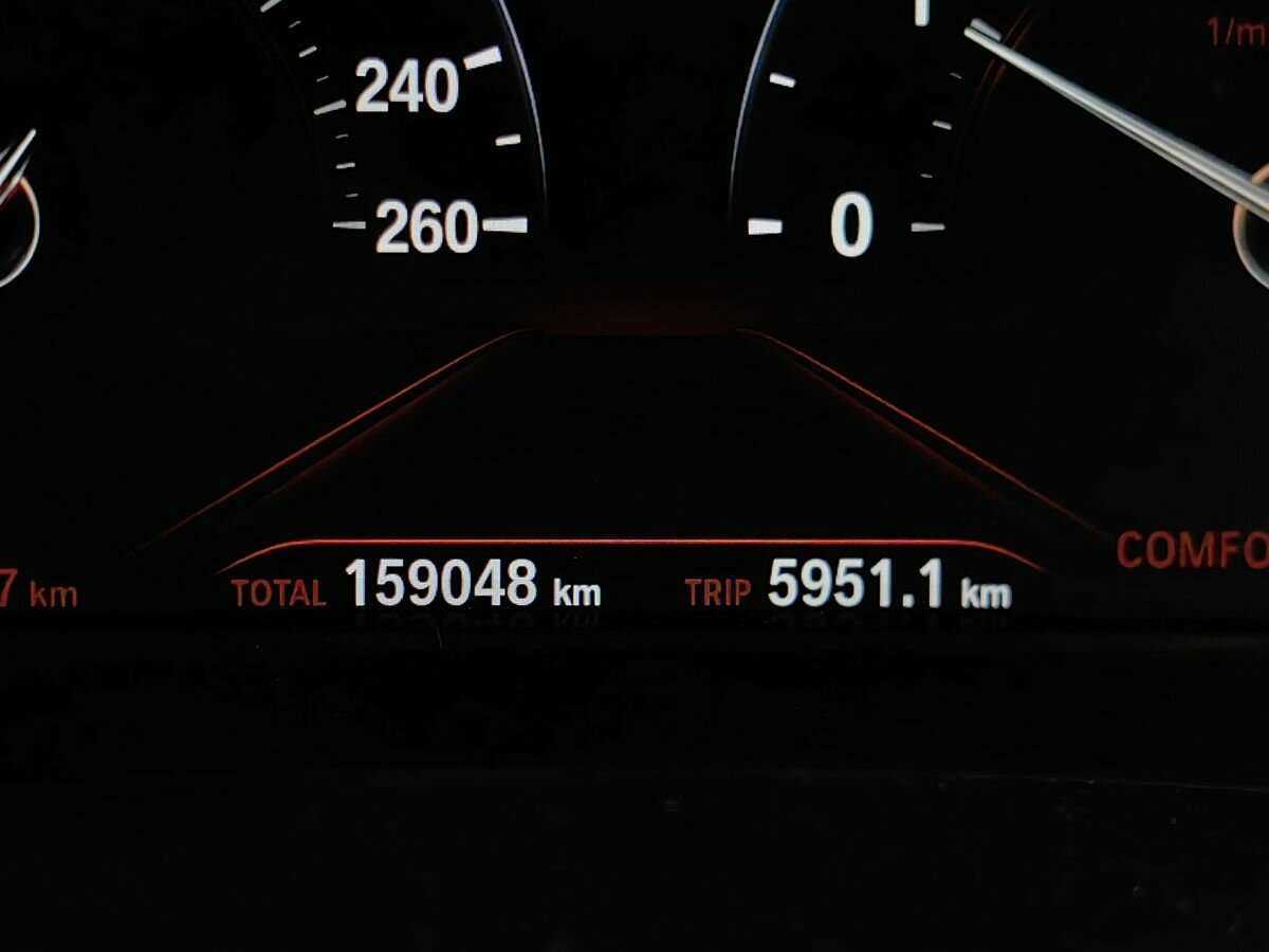 BMW 5 серии 530i xDrive, 2017 Фото №15