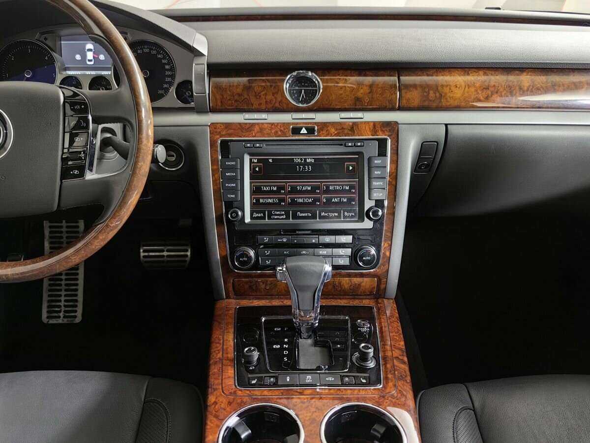 Volkswagen Phaeton 4-Seater Long, 2014 Фото №11