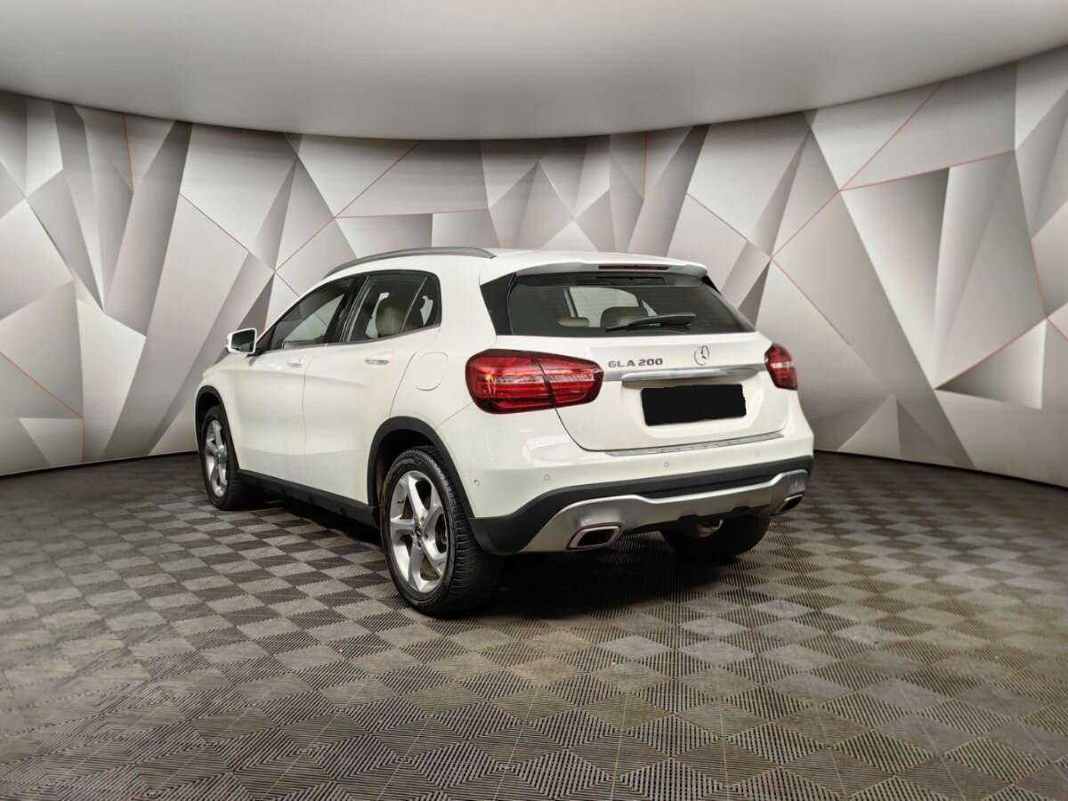 Mercedes-Benz GLA 200, 2019 - 117 727 км. | Фото №4