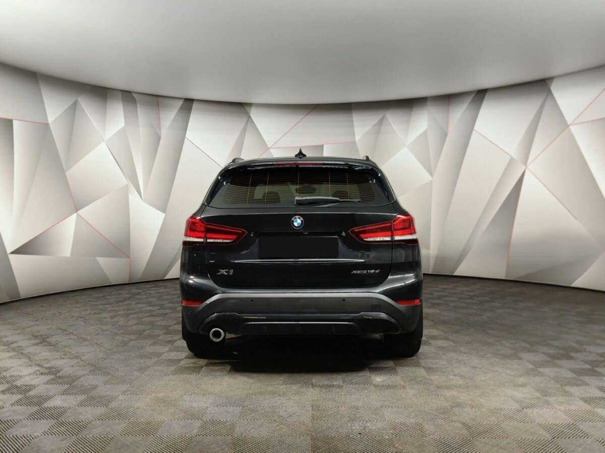 BMW X1 18d xDrive, 2020 Фото №8