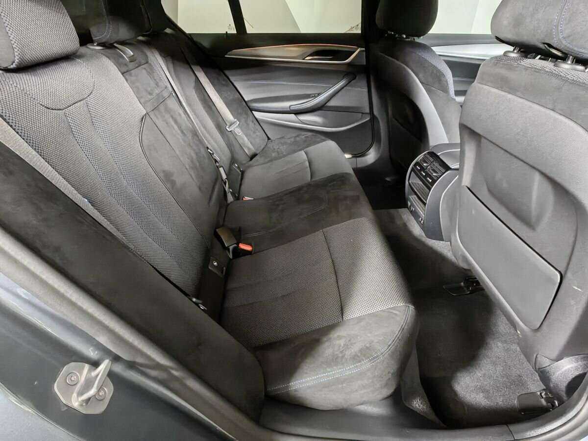 BMW 5 серии 520d xDrive, 2020 Фото №10