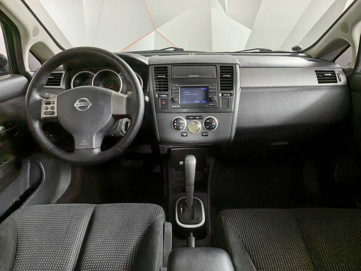 Nissan Tiida, 2010 Фото №10