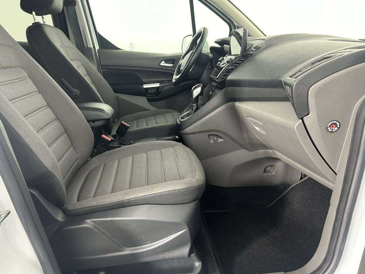 Ford Tourneo Connect, 2019 Фото №14