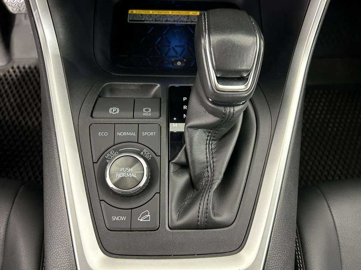 Toyota RAV4, 2022 Фото №13