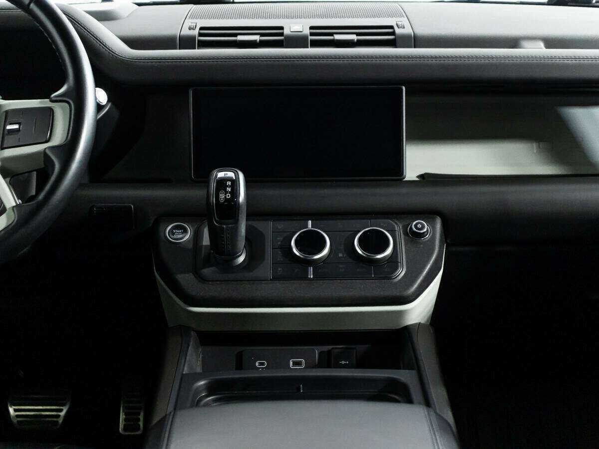 Land Rover Defender 110, 2020 Фото №13