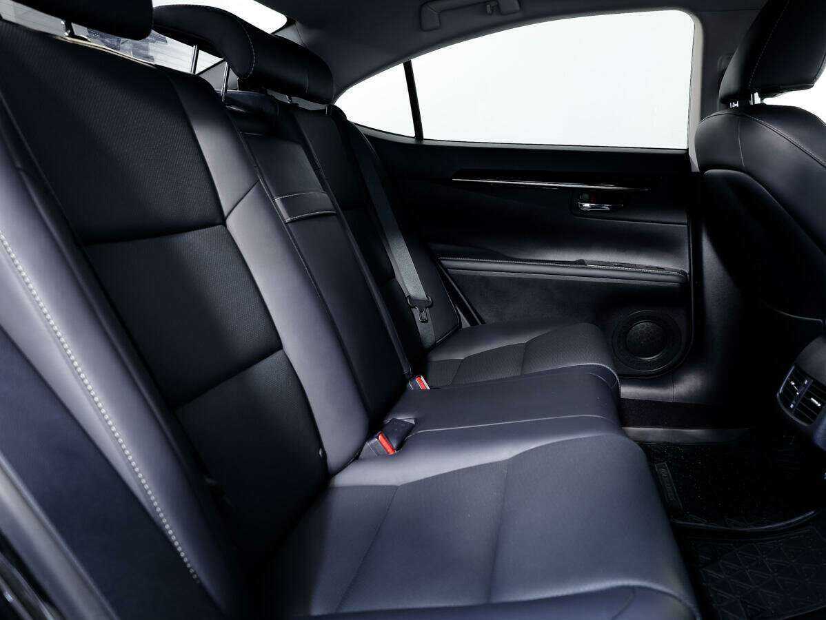 Lexus ES 200, 2017 Фото №12