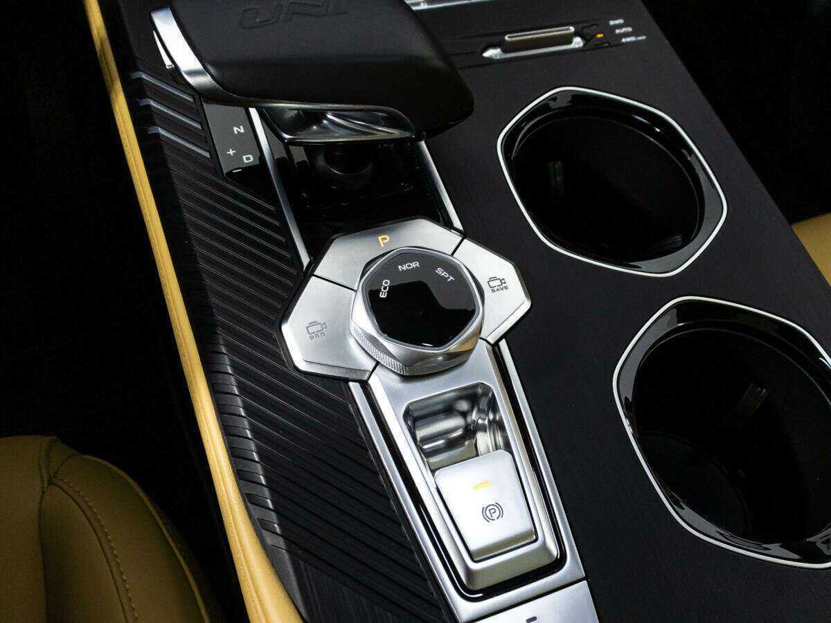 Changan UNI-K, 2023 Фото №18