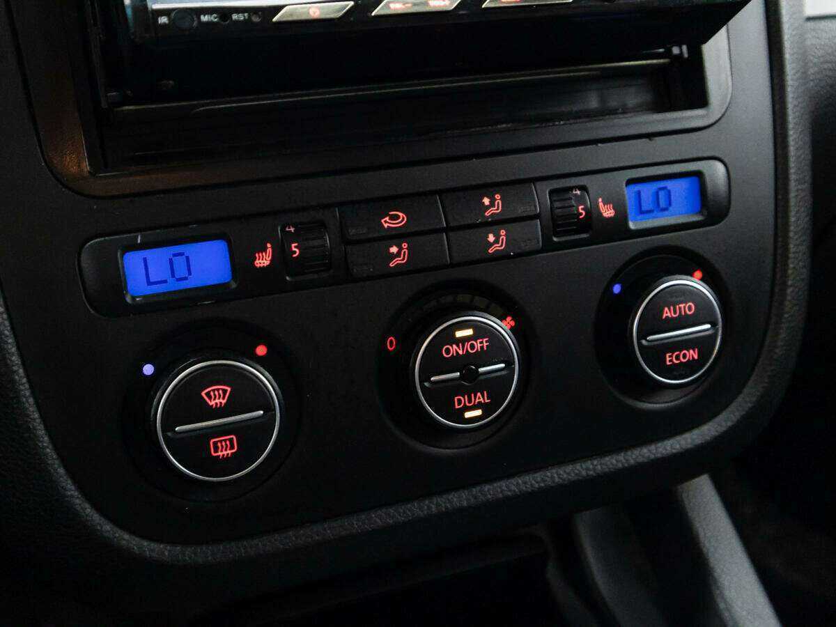 Volkswagen Jetta, 2006 Фото №15